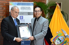 Acreditación Internacional (CLC) by IBEC Instituto Particular Abdón Calderón