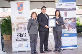 Colegio Delta de Guayaquil – obtiene la Acreditación Internacional en Tics como  Computer Learning Center by IBEC
