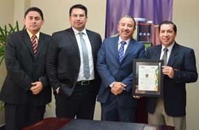 Colegio Torremar de Guayaquil – obtiene la Acreditación Internacional en Tics como Computer Learning Center by IBEC