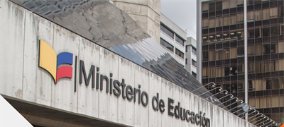 ¿Cómo adaptarse al nuevo currículo por competencias en Ecuador?