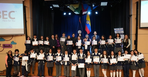 Caso de éxito: Más de 800 Estudiantes del Colegio Americano de Bogotá se certificaron internacionalmente