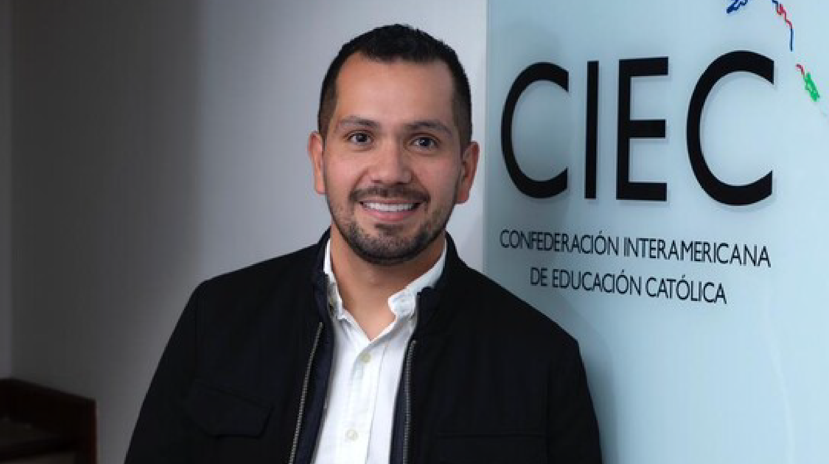 Foto Presidente CIEC